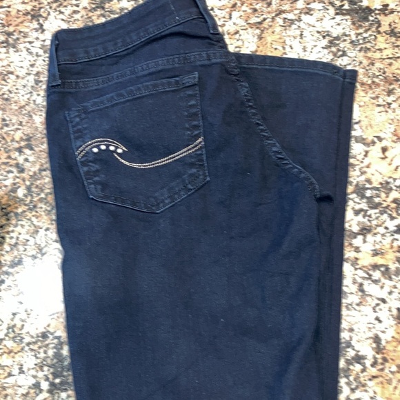 Levi’s Black Jeans Size 26X30 New Without Tags - Picture 2 of 5